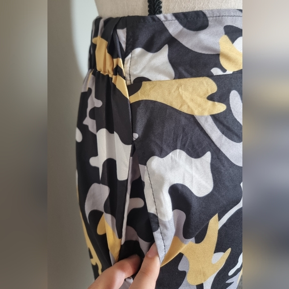 Amazing Batman camo pants and sweatshirt set - Picture 7 of 8